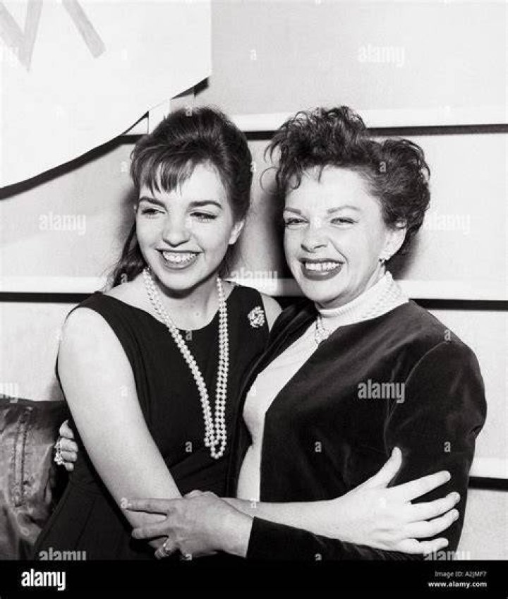 Judy Garland and her daughter Liza Minnelli on the set of 'The Pirate