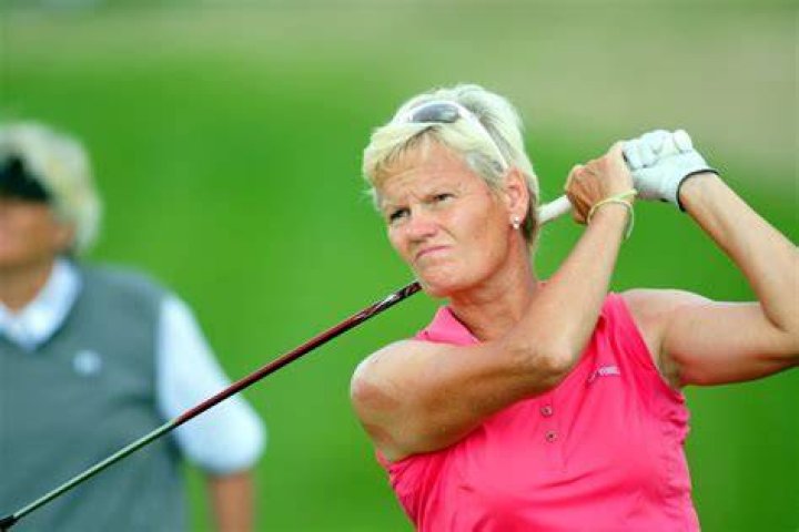 Trish Johnson Leads After Day One of the Senior LPGA Championship at